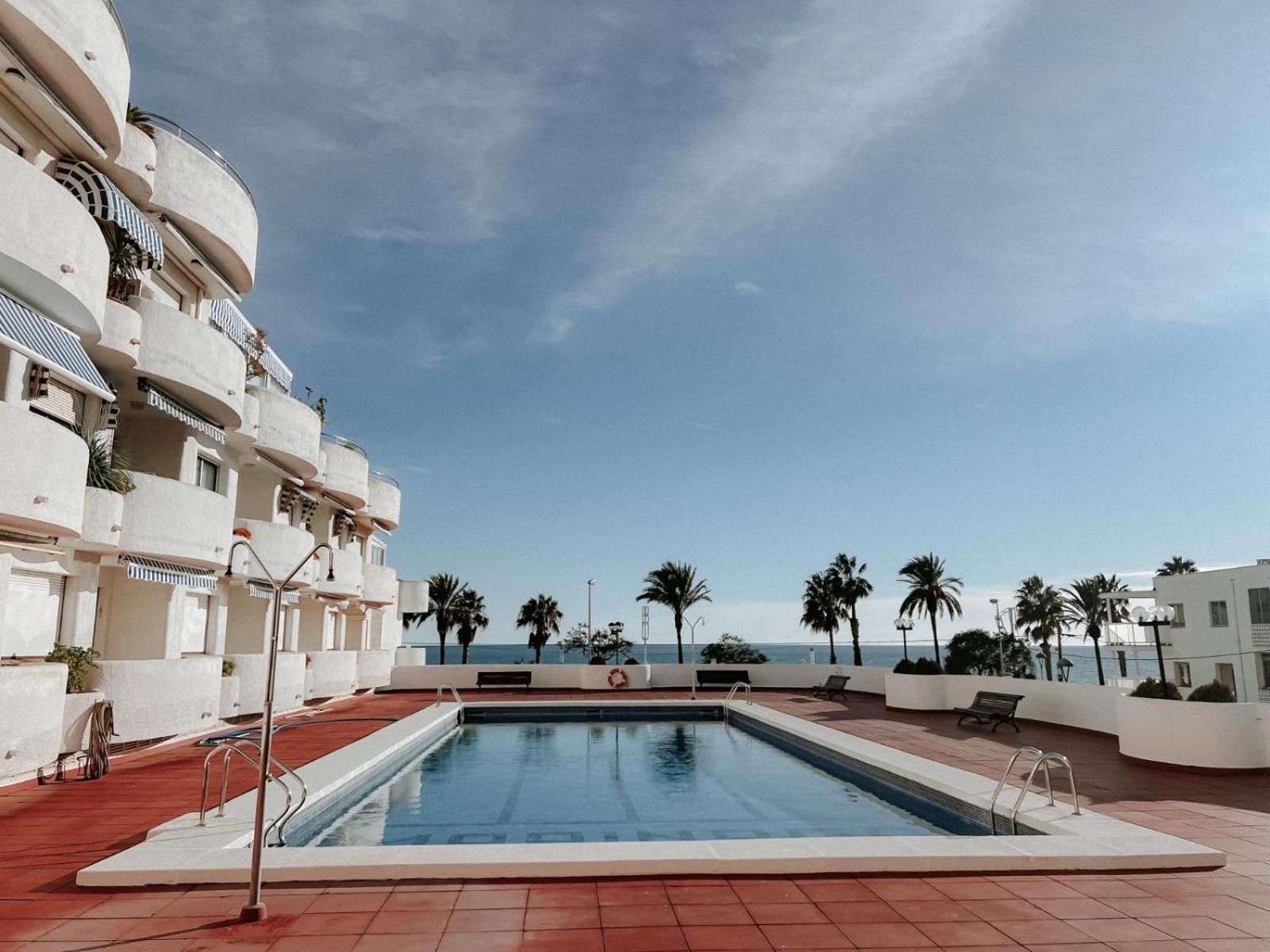 Femina Blue Apartment Cambrils Luaran gambar