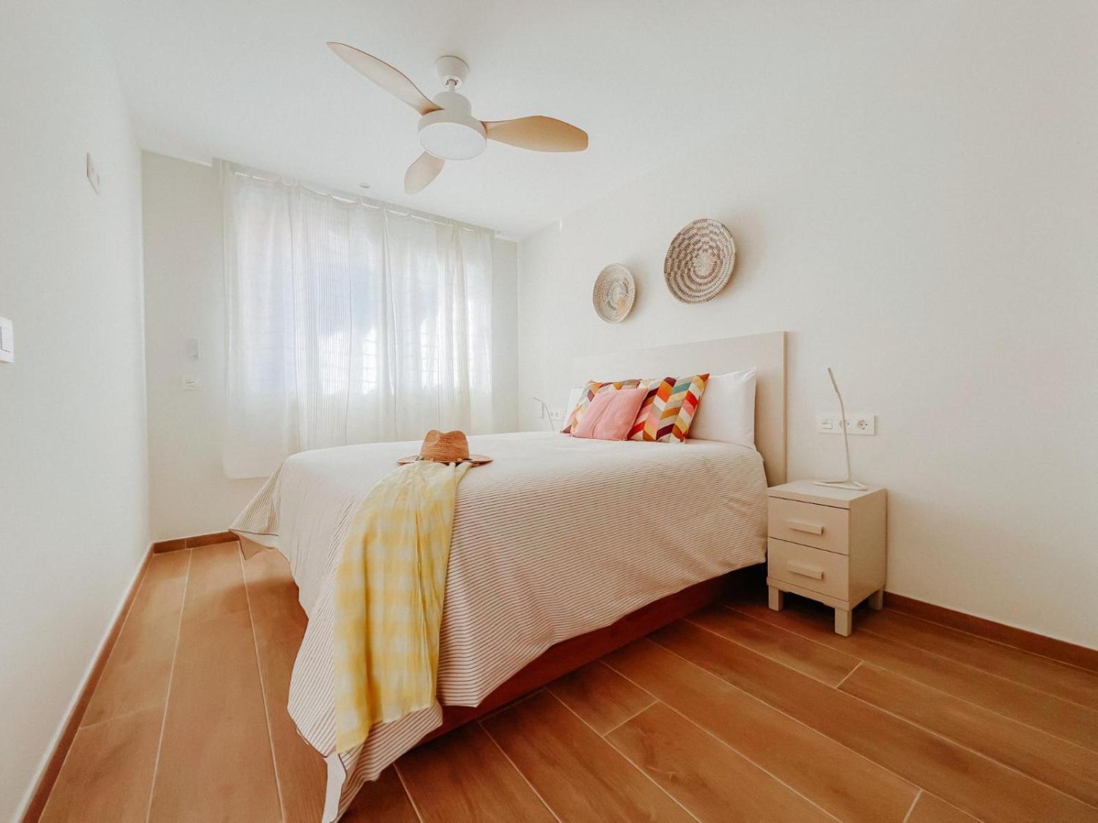 Femina Blue Apartment Cambrils Luaran gambar